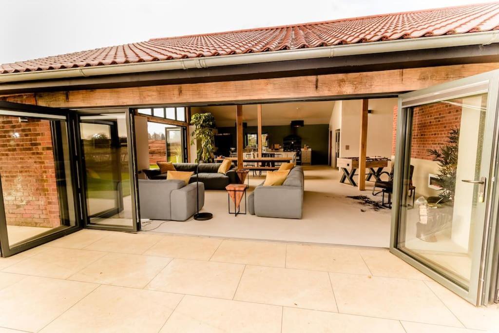 Beautiful Barn Conversion Close To The Broads Dilham Kültér fotó