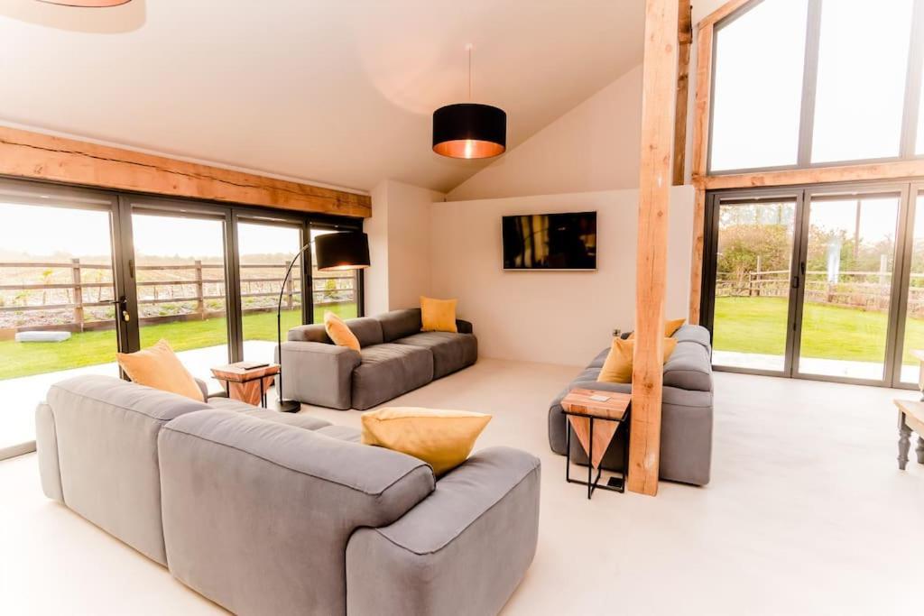 Beautiful Barn Conversion Close To The Broads Dilham Kültér fotó