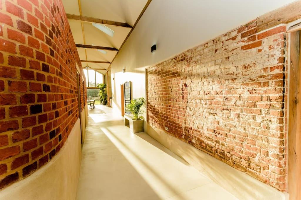 Beautiful Barn Conversion Close To The Broads Dilham Kültér fotó
