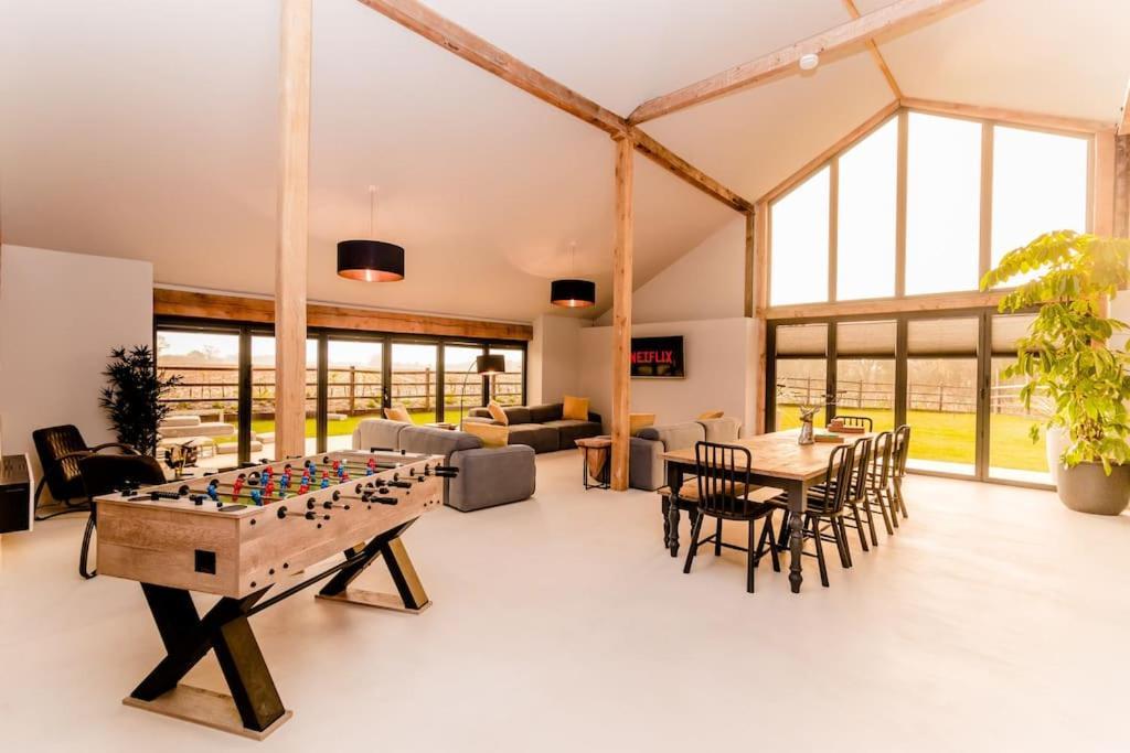Beautiful Barn Conversion Close To The Broads Dilham Kültér fotó
